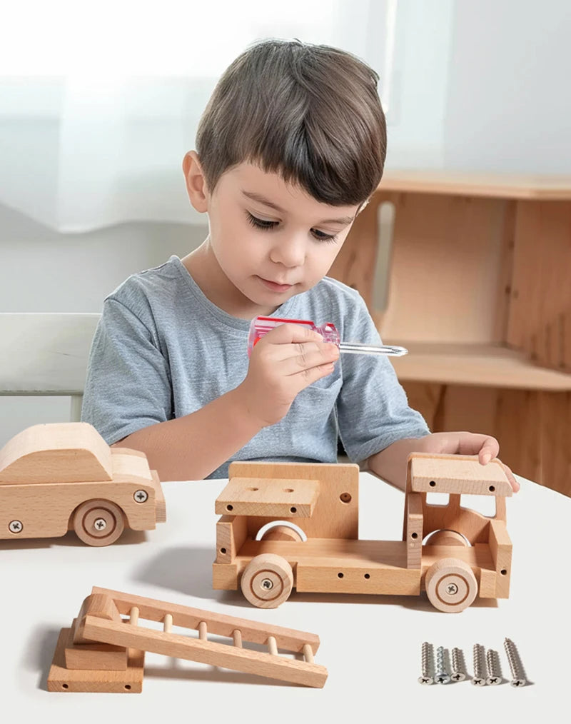 Mon Véhicule à Assembler en Bois – Le Défi des Petits Ingénieurs